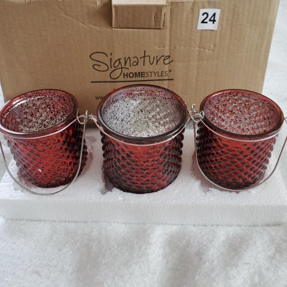 Signature Homestyles Tea Light Candle Holder Trio, NIB
